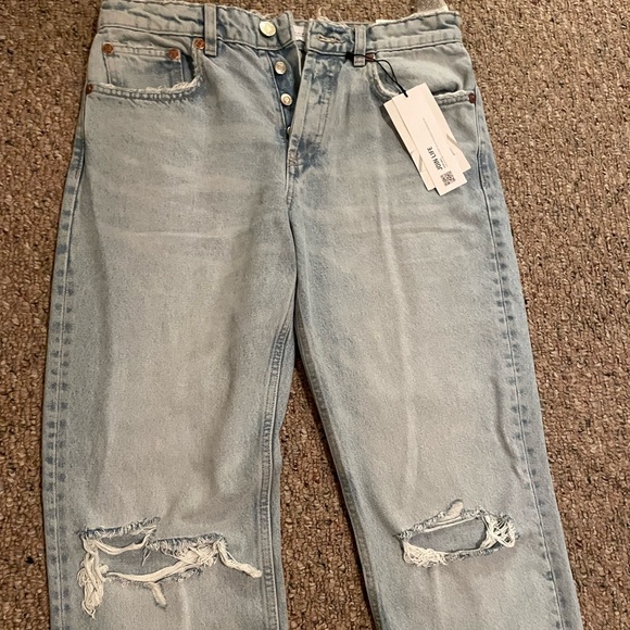 ZARA Ripped Straight Jean Light Wash - Picture 7 of 7